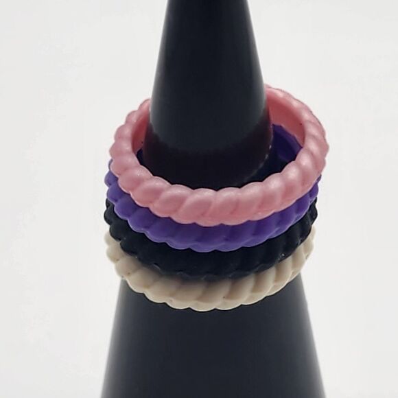 Zitahli Set of 4 Silicone Stackable Ring (5) - Picture 4 of 5